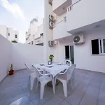 Swieqi Next To Paceville Nightlife And Perfect For Groups Appartement