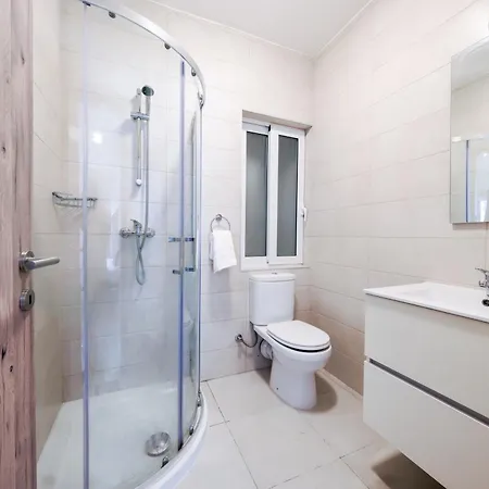 Swieqi Next To Paceville Nightlife And Perfect For Groups Is-Swieqi