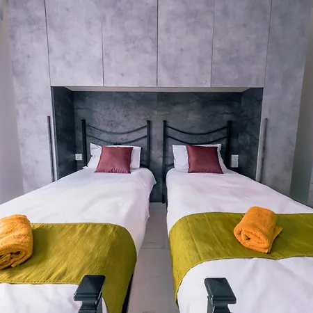 公寓 Swieqi Next To Paceville Nightlife And Perfect For Groups *