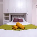 Swieqi Next To Paceville Nightlife And Perfect For Groups Lejlighed *